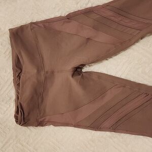 New alo epic mesh Leggings size S